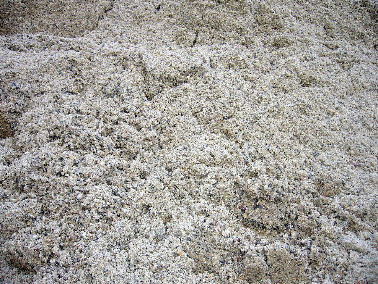 Wir liefern Kies und Sand Easy Erdbau & Abbruch GmbH